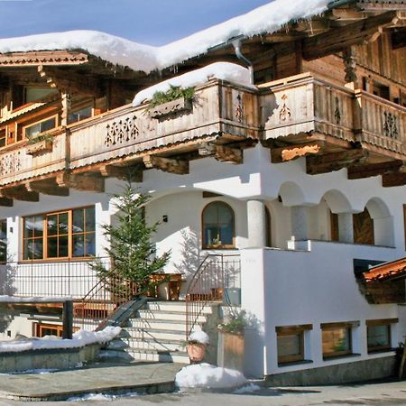 Appartements "Da Zillertaler Und Die Geigerin" Mayrhofen Zewnętrze zdjęcie