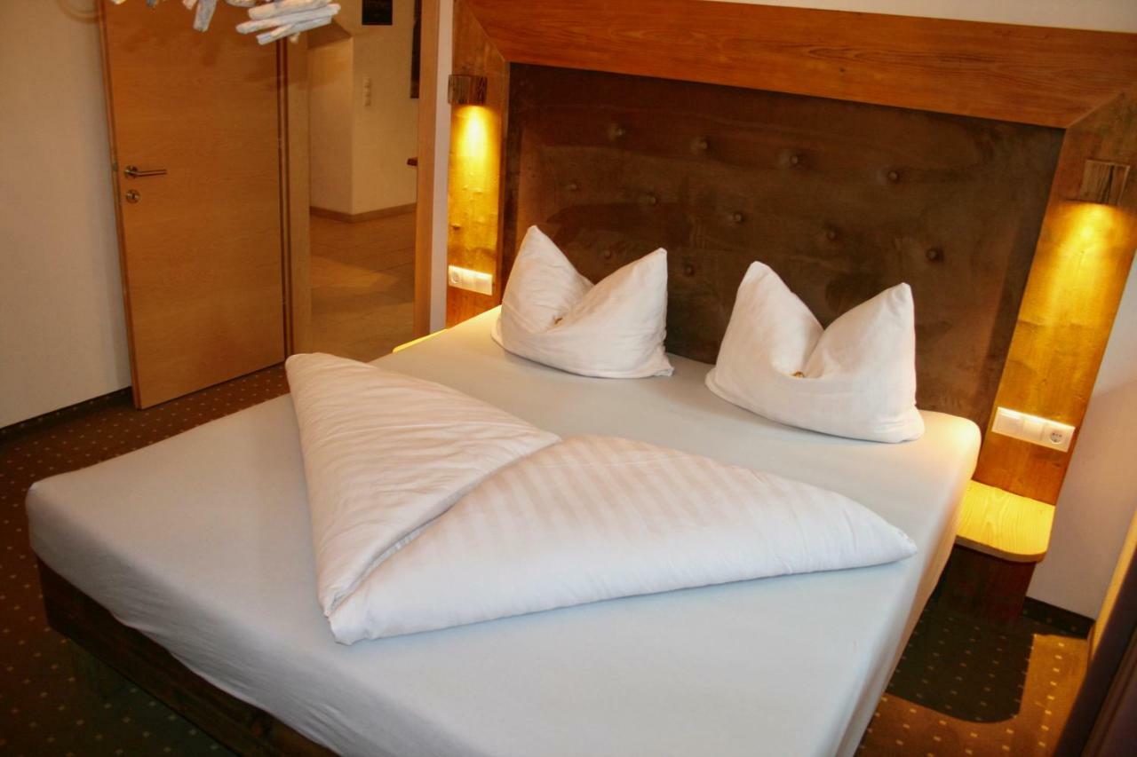 Appartements "Da Zillertaler Und Die Geigerin" Mayrhofen Zewnętrze zdjęcie